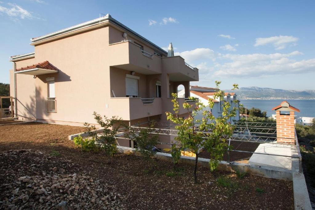 Apartments Panorama With Seasonal Pool Slatine Εξωτερικό φωτογραφία