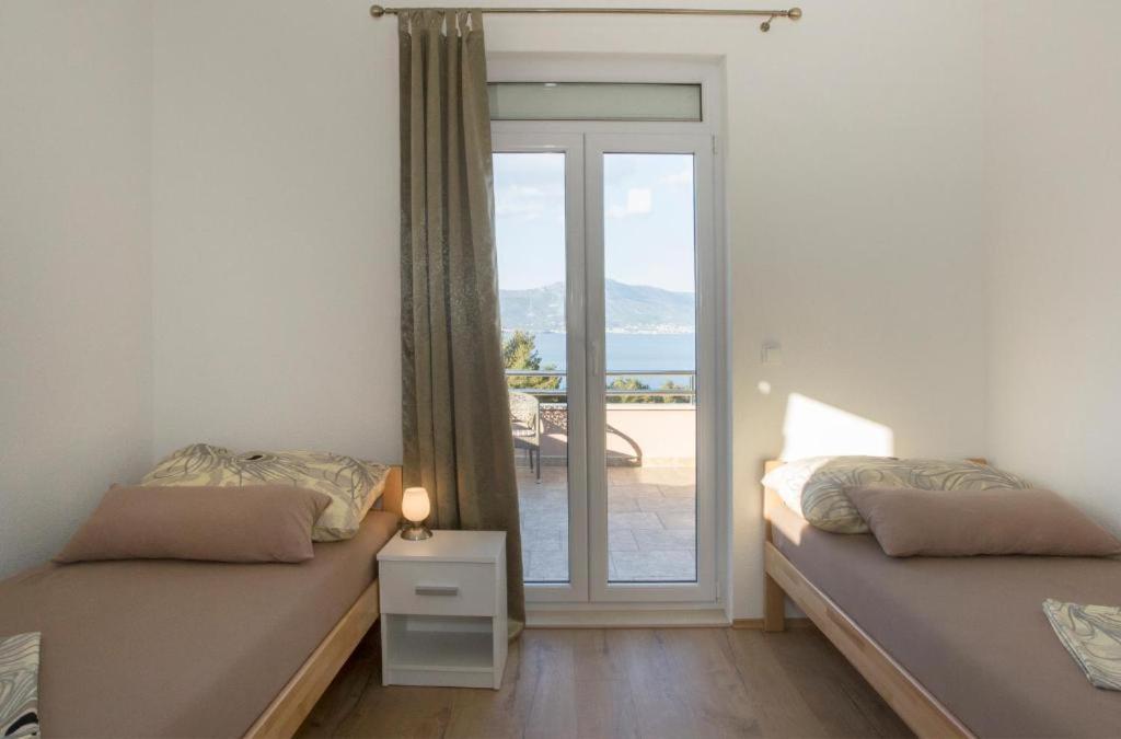 Apartments Panorama With Seasonal Pool Slatine Εξωτερικό φωτογραφία