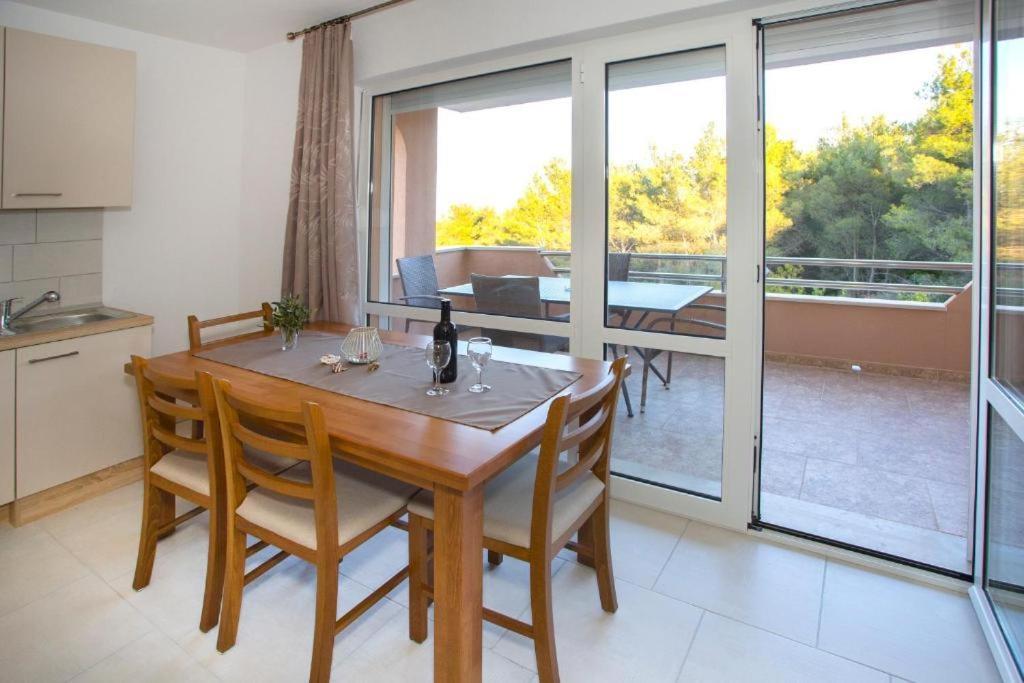 Apartments Panorama With Seasonal Pool Slatine Εξωτερικό φωτογραφία
