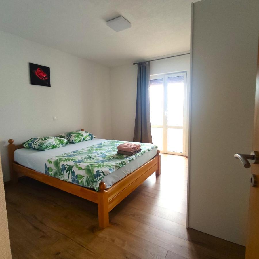 Apartments Panorama With Seasonal Pool Slatine Εξωτερικό φωτογραφία