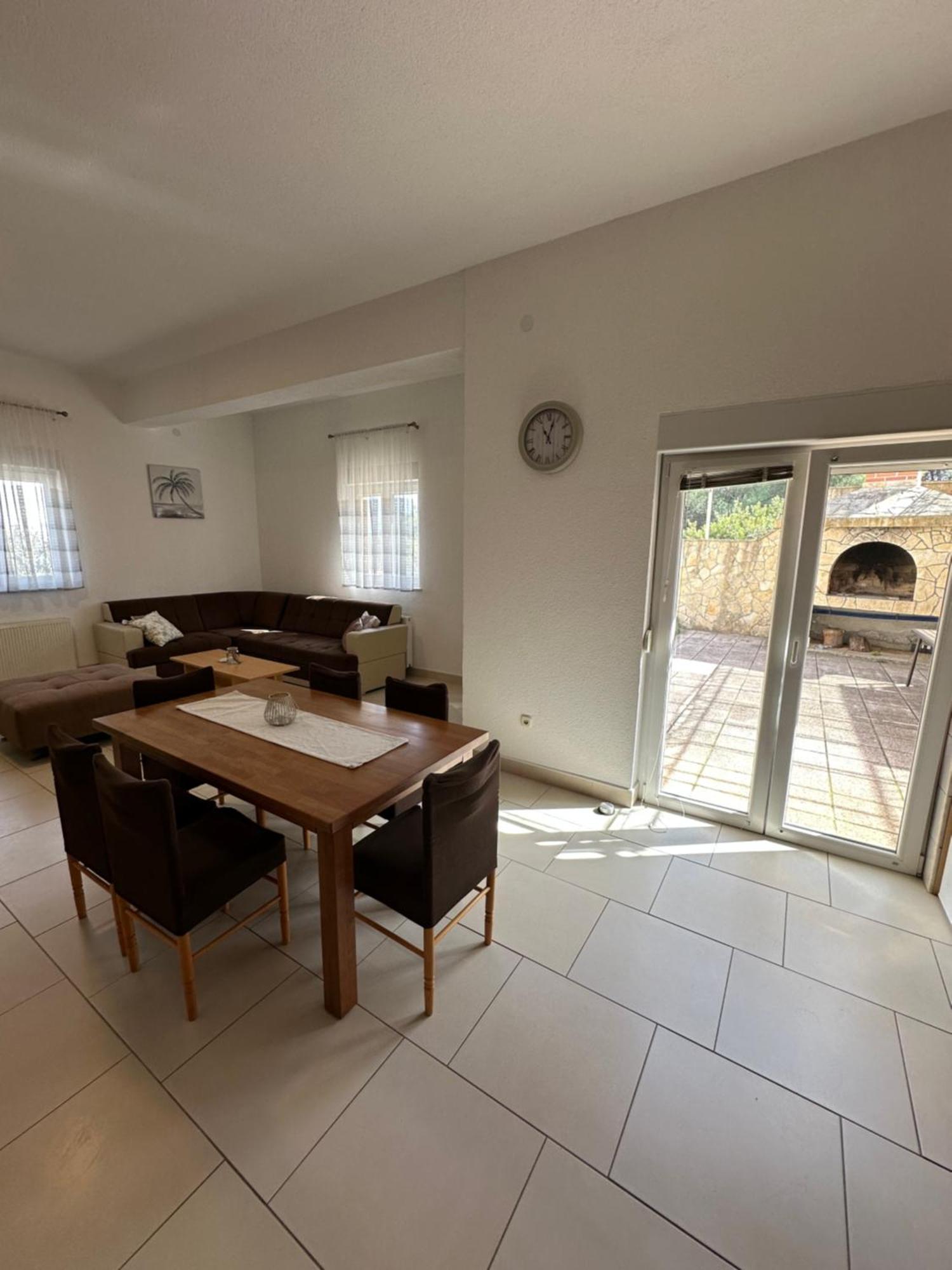 Apartments Panorama With Seasonal Pool Slatine Εξωτερικό φωτογραφία